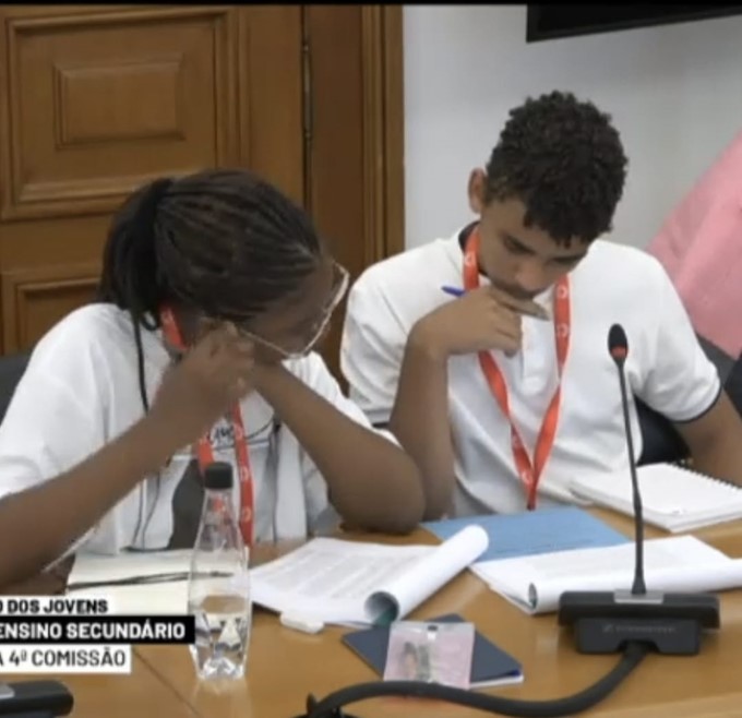 Deputados na Sala do Senado no final da tarde de trabalho nas comissões 30.05.22