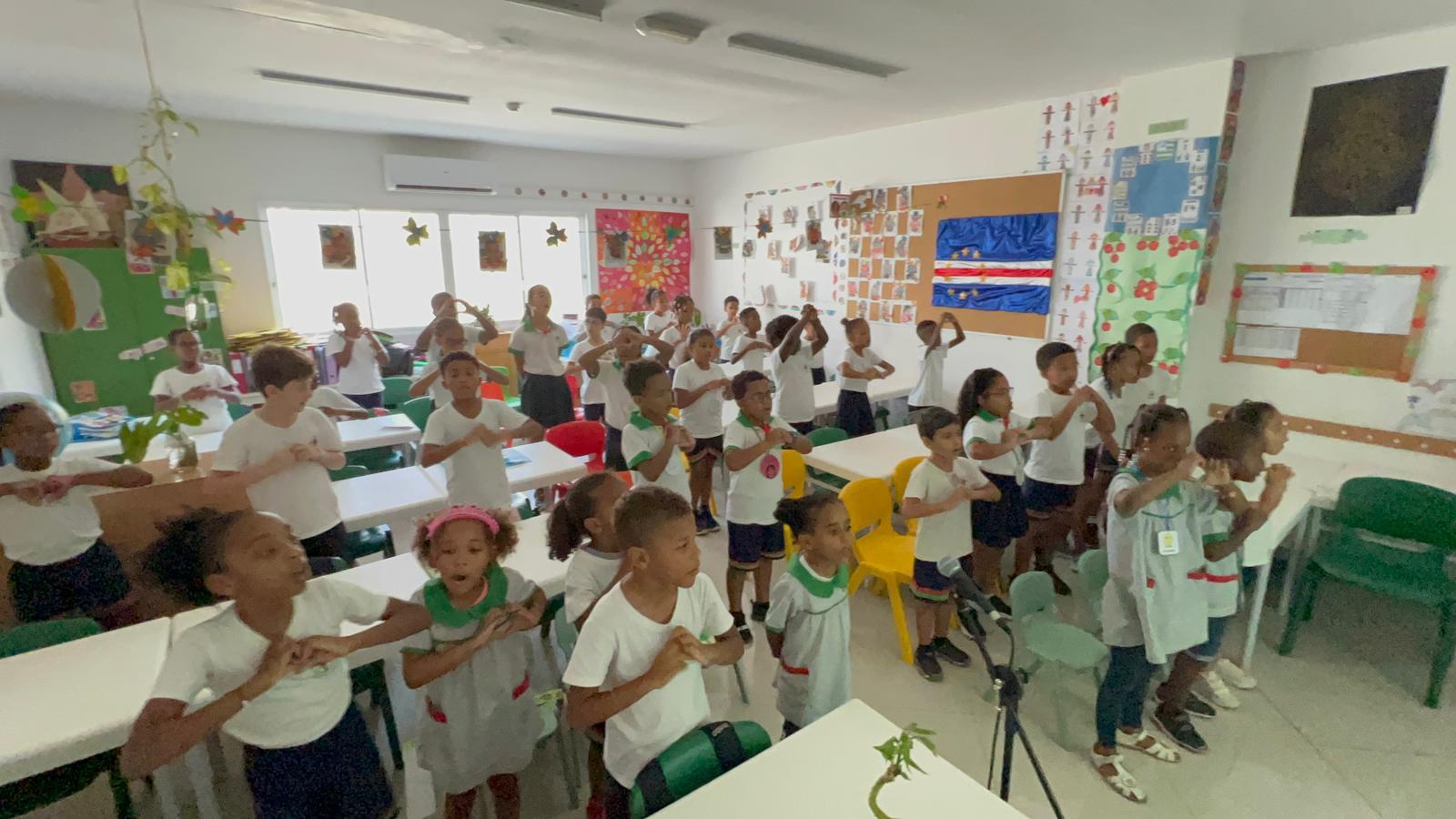 Celebração da Língua Portuguesa - Videoconferência EPCV e Escola Básica ...